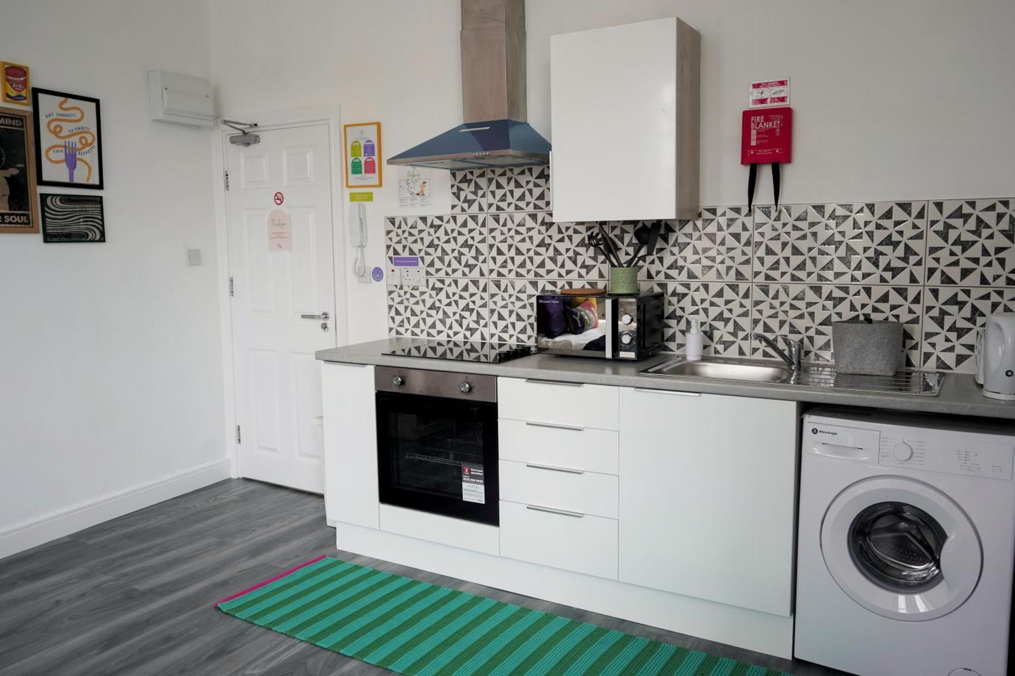 Bright And Spacious Studio In Central Бирмингам Екстериор снимка